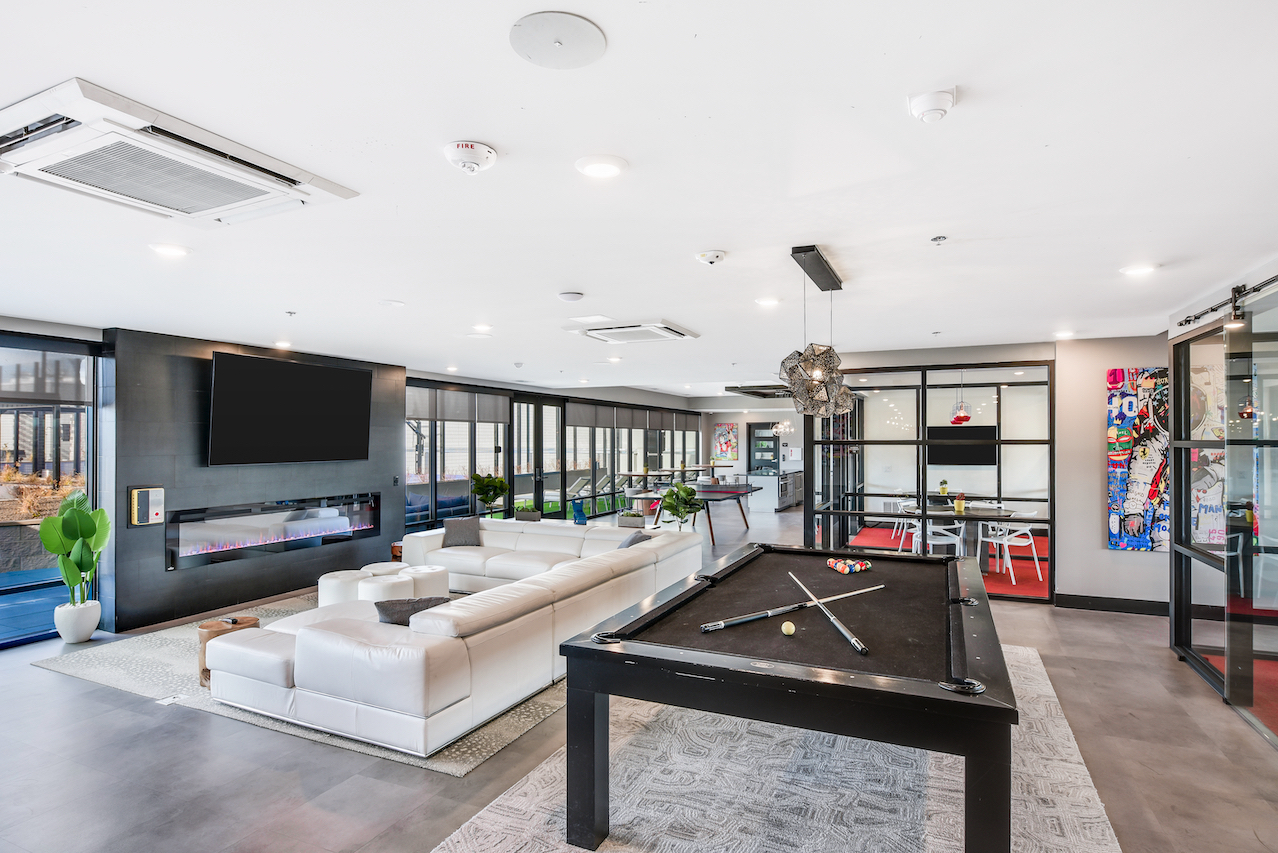 RNV Lounge Space Pool Table 1